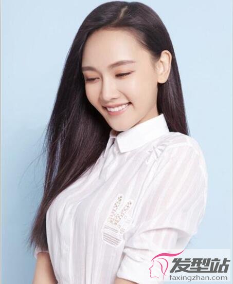 女生時尚直發(fā)發(fā)型