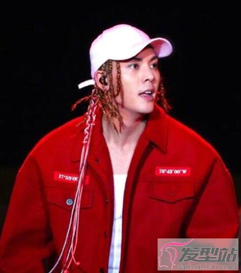 男生嘻哈風(fēng)發(fā)型