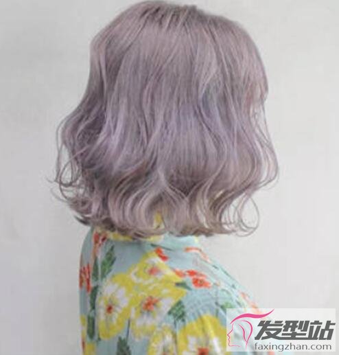 女生日系紋理短發(fā)