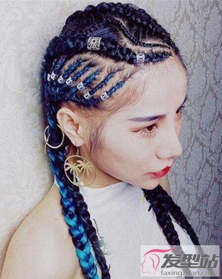 酷女孩編發(fā)發(fā)型