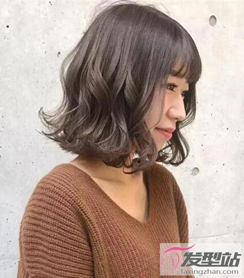 層次感齊脖短發(fā)發(fā)型