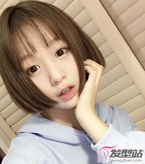 女生短直發(fā)發(fā)型