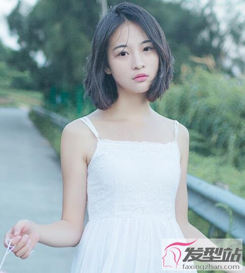 女生寫真發(fā)型