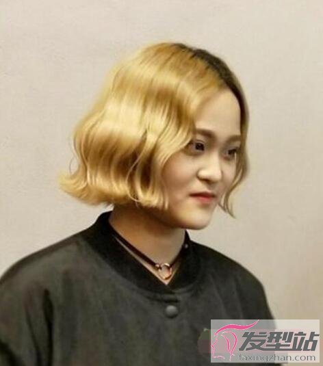 女生蛋卷頭短發(fā)