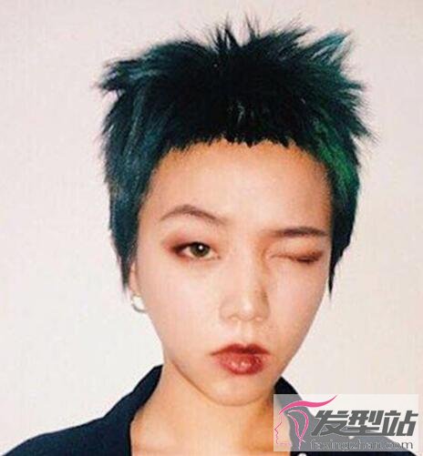 女生短發(fā)染發(fā)發(fā)型