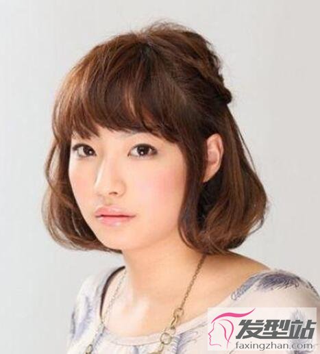 女生波波頭扎發(fā)