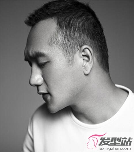男生平頭發(fā)型