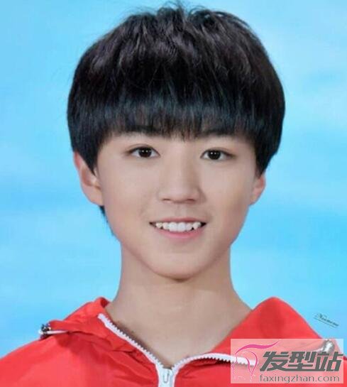 學院風男生短發(fā)發(fā)型