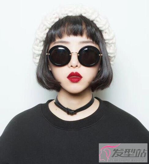 女生齊臉短發(fā)發(fā)型