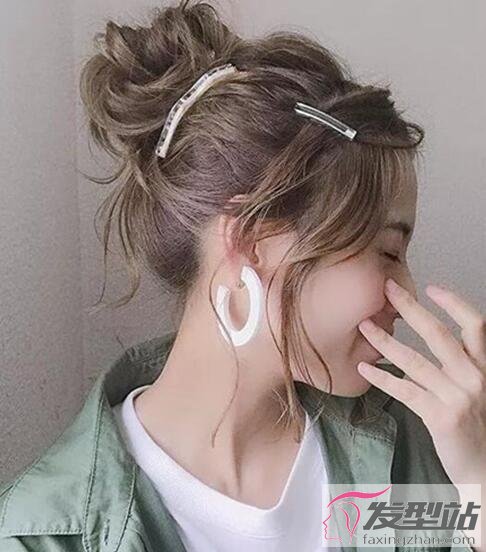 少女盤發(fā)發(fā)型