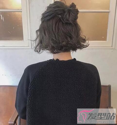 短發(fā)女生扎發(fā)發(fā)型