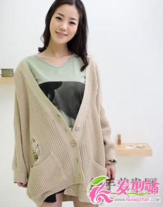 韓式休閑修身盤發(fā)長(zhǎng)發(fā)氣質(zhì)搭配 韓式休閑修身盤發(fā)長(zhǎng)發(fā)氣質(zhì)搭配