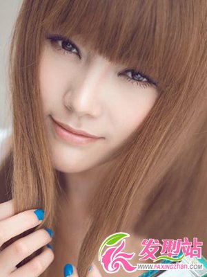 靈動(dòng)可人長(zhǎng)直發(fā)