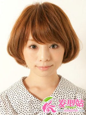 BOB頭也求新意 編發(fā)BOB頭甜美無(wú)敵