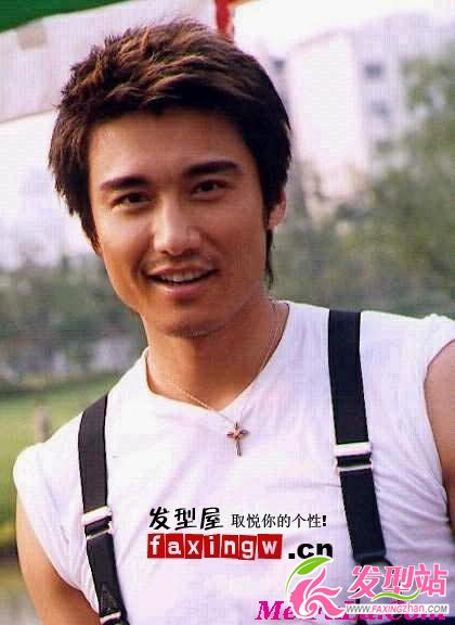 男模胡兵短發(fā)與長(zhǎng)發(fā)型圖片大比拼