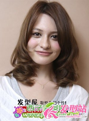 方臉女生適合發(fā)型圖片
