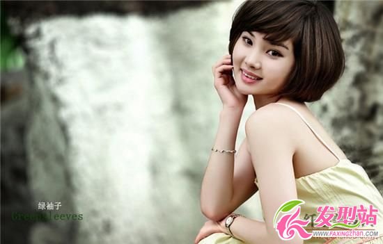 長卷發(fā)于短發(fā)發(fā)型推薦 熟女的青澀氣息 長卷發(fā)于短發(fā)發(fā)型推薦 熟女的青澀氣息