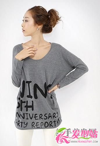 最佳發(fā)型服裝搭配 長發(fā)發(fā)型蝙蝠袖上衣 最佳發(fā)型服裝搭配 長發(fā)發(fā)型蝙蝠袖上衣