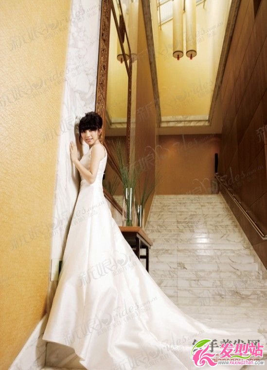 羅海瓊新娘盤發(fā)發(fā)型圖片 羅海瓊新娘盤發(fā)發(fā)型圖片