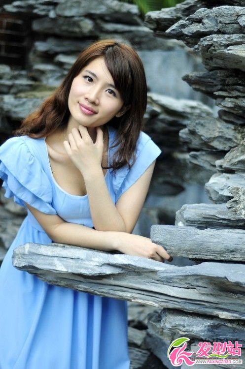 農(nóng)家樂少女中長發(fā)發(fā)型圖片 農(nóng)家樂少女中長發(fā)發(fā)型圖片