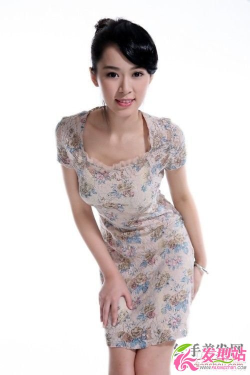 尖臉配直發(fā)卷發(fā)盤發(fā)對比 看看哪種好 尖臉配直發(fā)卷發(fā)盤發(fā)對比 看看哪種好
