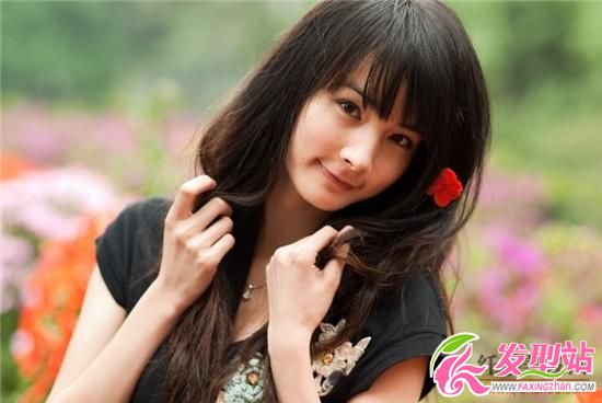 蓬松長發(fā)發(fā)型可愛女孩兒圖片欣賞 蓬松長發(fā)發(fā)型可愛女孩兒圖片欣賞