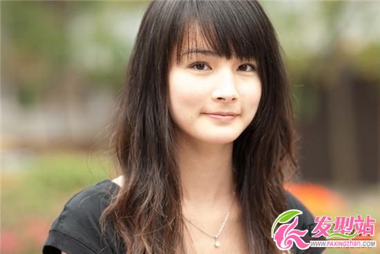 蓬松長(zhǎng)發(fā)發(fā)型可愛女孩兒圖片欣賞 蓬松長(zhǎng)發(fā)發(fā)型可愛女孩兒圖片欣賞