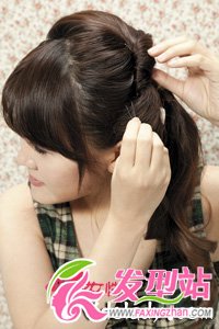 桃花美人發(fā)型改造 春季開運發(fā)型兩款,vdolady.com