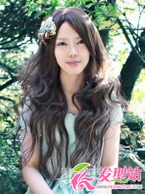 潮流長發(fā)燙發(fā)發(fā)型 氣質乖巧文藝女最愛
