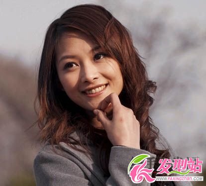 薛小落 職業(yè)裝束 薛小落 職業(yè)裝束