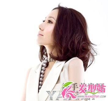 發(fā)絲厚重感十分強(qiáng)的中長(zhǎng)發(fā)發(fā)型 發(fā)絲厚重感十分強(qiáng)的中長(zhǎng)發(fā)發(fā)型