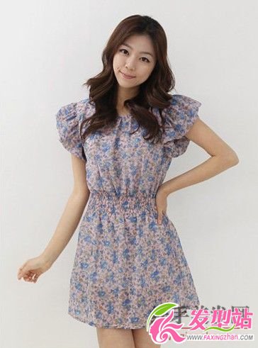長發(fā)發(fā)型適合的服裝搭配方案 長發(fā)發(fā)型適合的服裝搭配方案