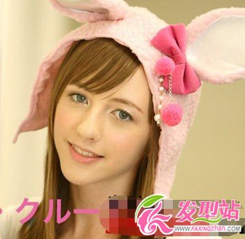 14歲英國(guó)美少女可愛(ài)發(fā)型圖