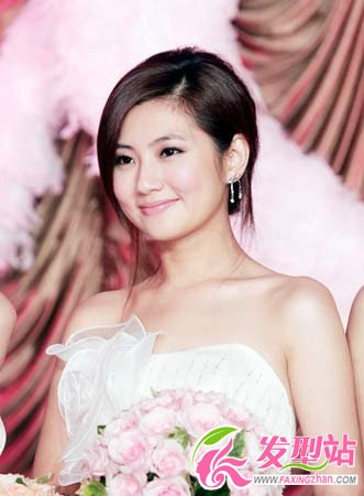 偷學(xué)selina發(fā)型 超贊