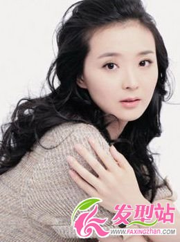 18位瓊瑤女絕美發(fā)型耀人眼
