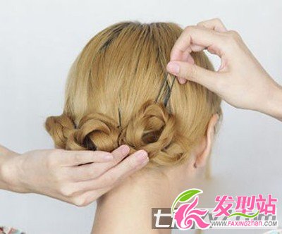 點(diǎn)擊瀏覽下一篇