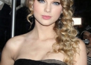 WŮǰl(f)O(sh)ӋDƬϼ ߷֏(f)žl(f)cPl(f)չF(xin)(yu)Ůζ