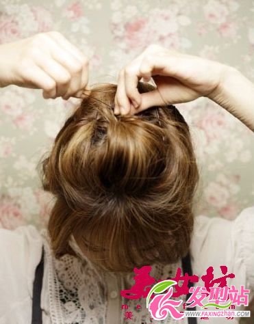 最新個性拱橋式短發(fā)DIY