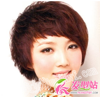 女性短發(fā)發(fā)型 2012最流行的女生短發(fā)發(fā)型