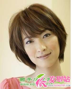 女生適合面試的發(fā)型
