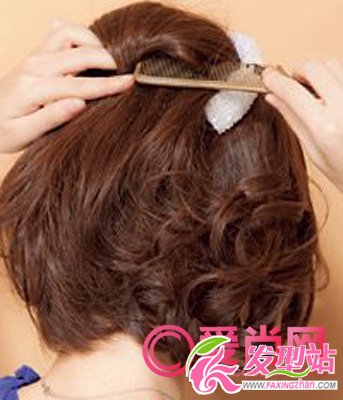 時尚短卷發(fā)怎么打理 教你兩種簡單好看的方法