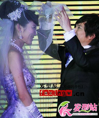Beyond成員葉世榮與張偉鈴結(jié)婚現(xiàn)場照片