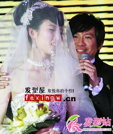 Beyond成員葉世榮與張偉鈴結(jié)婚現(xiàn)場照片