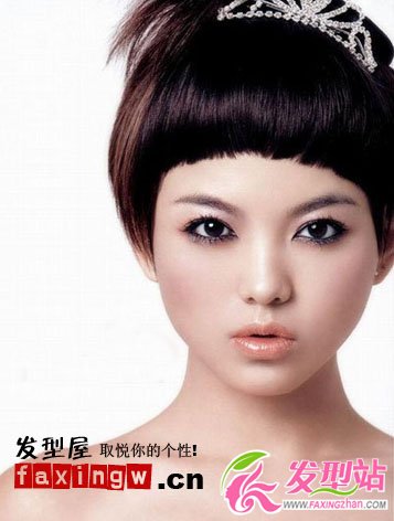巧學(xué)明星減齡發(fā)型秘訣