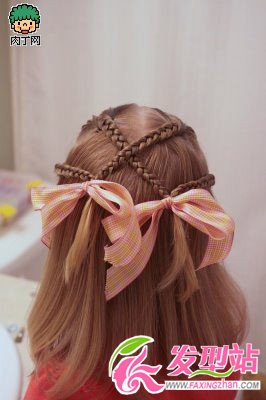 夏季發(fā)型扎法-小女孩的頭發(fā)怎么扎