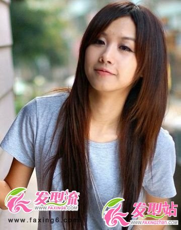 簡約直發(fā)發(fā)型回歸清純本質