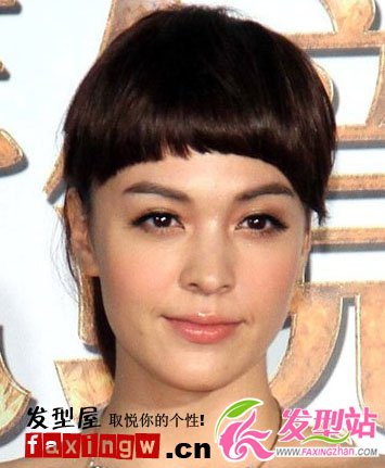 明星示范2012年百變劉海發(fā)型