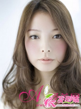 發(fā)型改變氣質 四款發(fā)型可愛風變淑女風