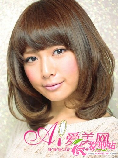 修顏效果再升級(jí) 梨花頭美翻五月天