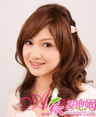 DIY韓式扎發(fā)教程 甜美優(yōu)雅兩兼?zhèn)?